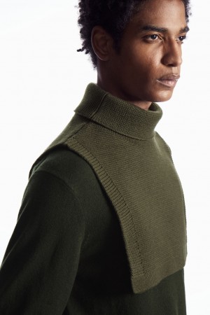 Chaleco COS Lana Rollneck Collar Hombre Kaki Oscuro | México CHQP-16530