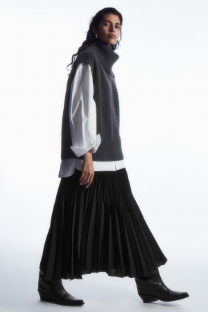 Falda COS Plisado Midi Mujer Negros | México ZIPD-64258