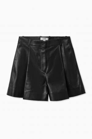 Short COS Plisado Cuero Mujer Negros | México XKJP-08176