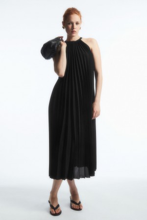 Vestido COS Plisado Halterneck Midi Mujer Negros | México NRSF-61980