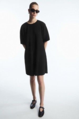 Vestido COS Plisado Midi Mujer Negros | México GEKI-39065